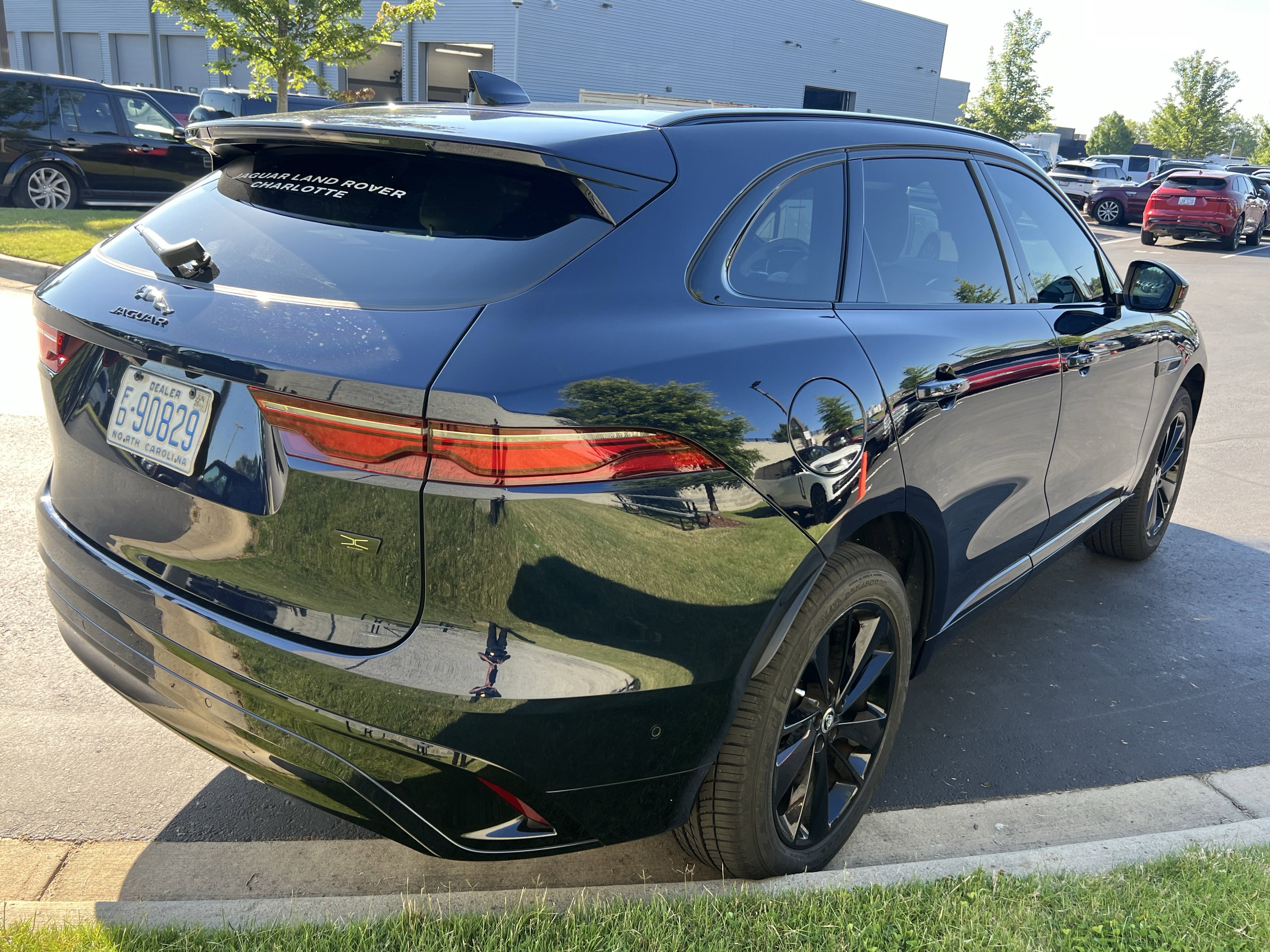 Used 2026 Jaguar F-PACE R-Dynamic S AWD/4WD image 6