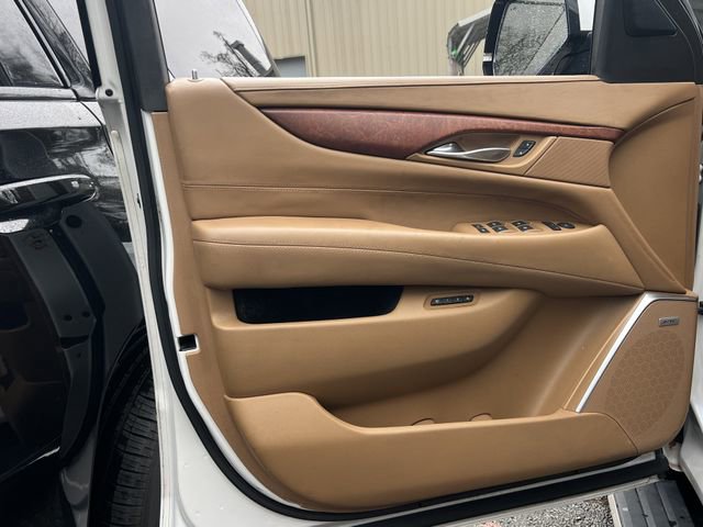 Used 2016 Cadillac Escalade ESV Platinum image 10