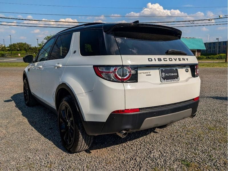 Used 2019 Land Rover Discovery Sport HSE AWD/4WD image 8