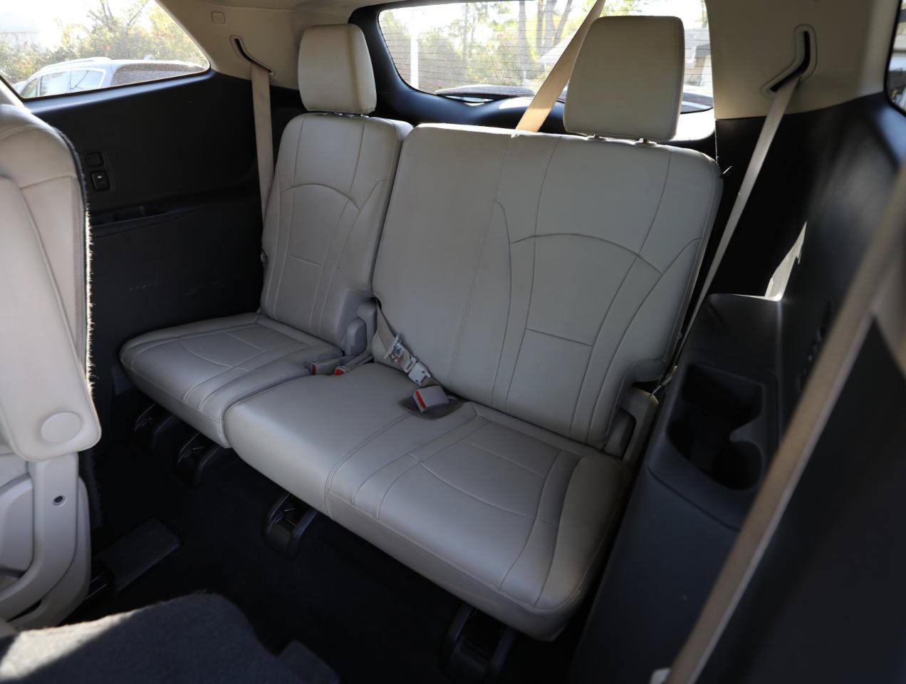 Used 2018 Buick Enclave Essence FWD image 13
