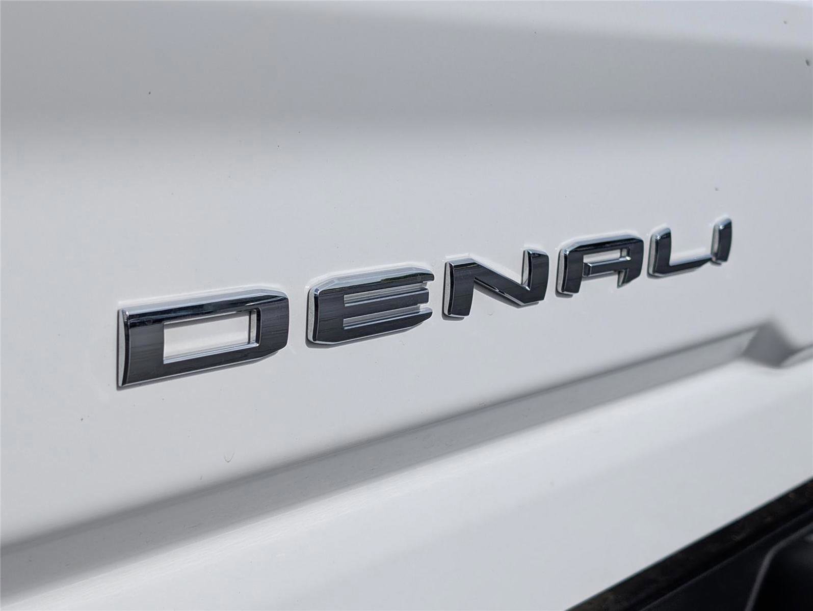 Used 2022 GMC Sierra 2500 Denali w/ Denali Ultimate Package image 42