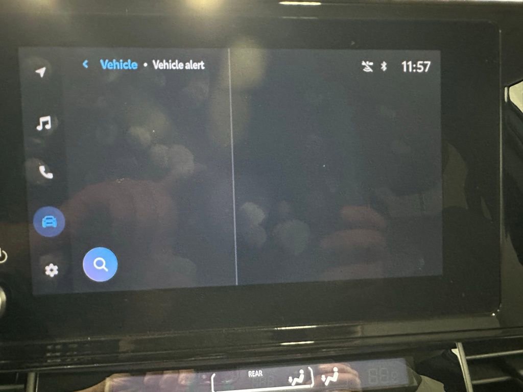 Used 2025 Toyota Sienna LE image 35