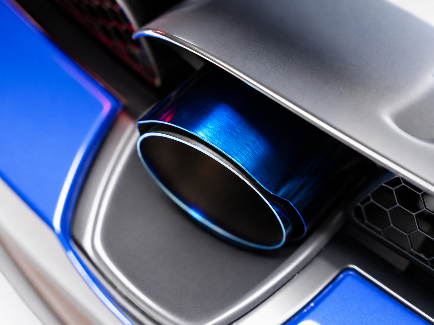 Used 2018 McLaren 720S Luxury RWD image 35