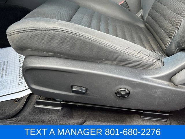 Used 2014 Dodge Challenger SXT RWD image 15