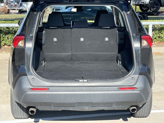 Used 2025 Toyota RAV4 LE AWD/4WD image 27