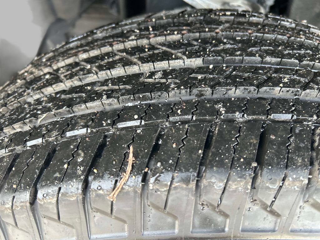 Used 2023 Chevrolet Silverado 1500 LT image 10