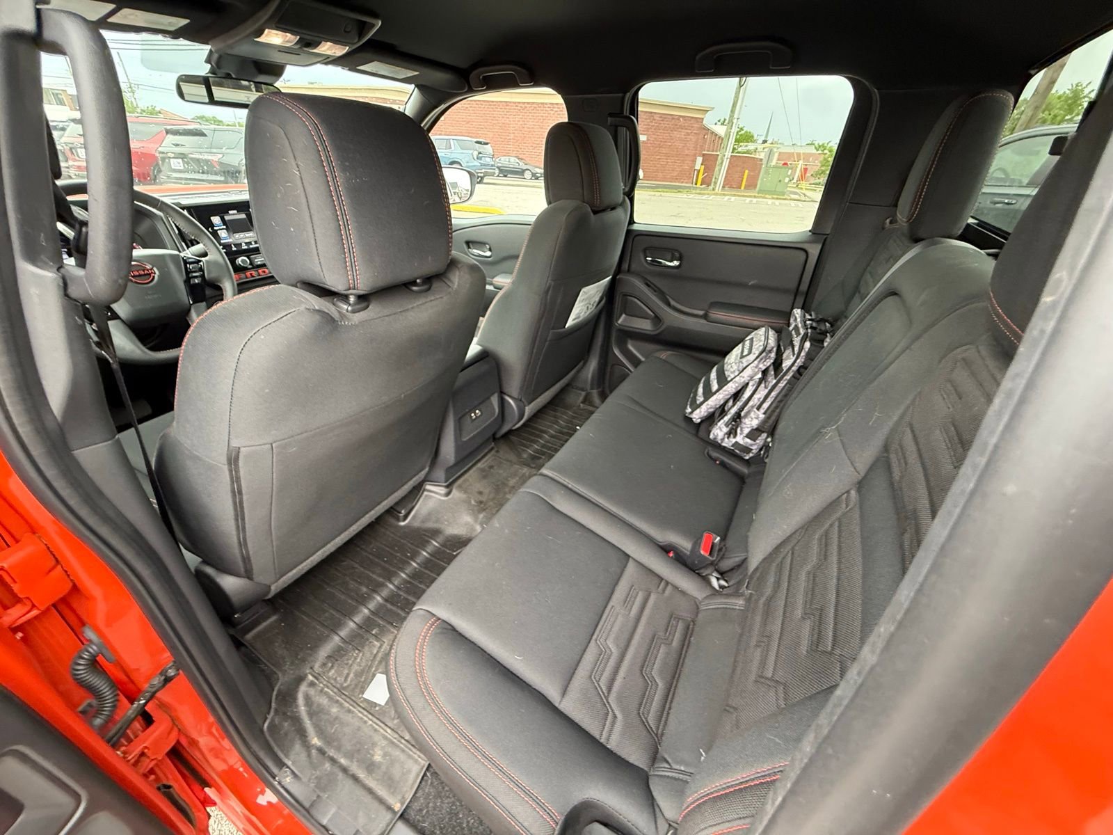 Used 2025 Nissan Frontier PRO-4X AWD/4WD image 23