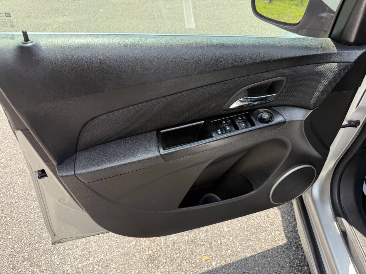 Used 2011 Chevrolet Cruze LT FWD image 39