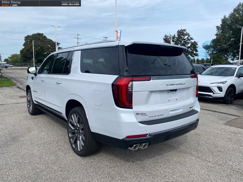 New 2026 GMC Yukon XL Denali Ultimate w/ LPO, Floor Liner Package AWD/4WD image 3