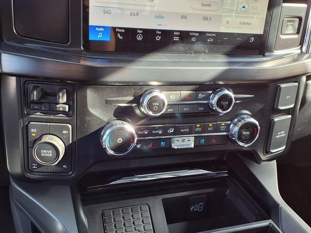 New 2026 Ford F250 Lariat w/ Black Appearance Package AWD/4WD image 14