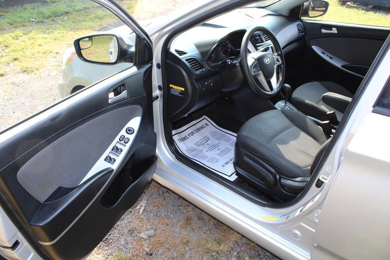 Used 2014 Hyundai Accent GS image 13
