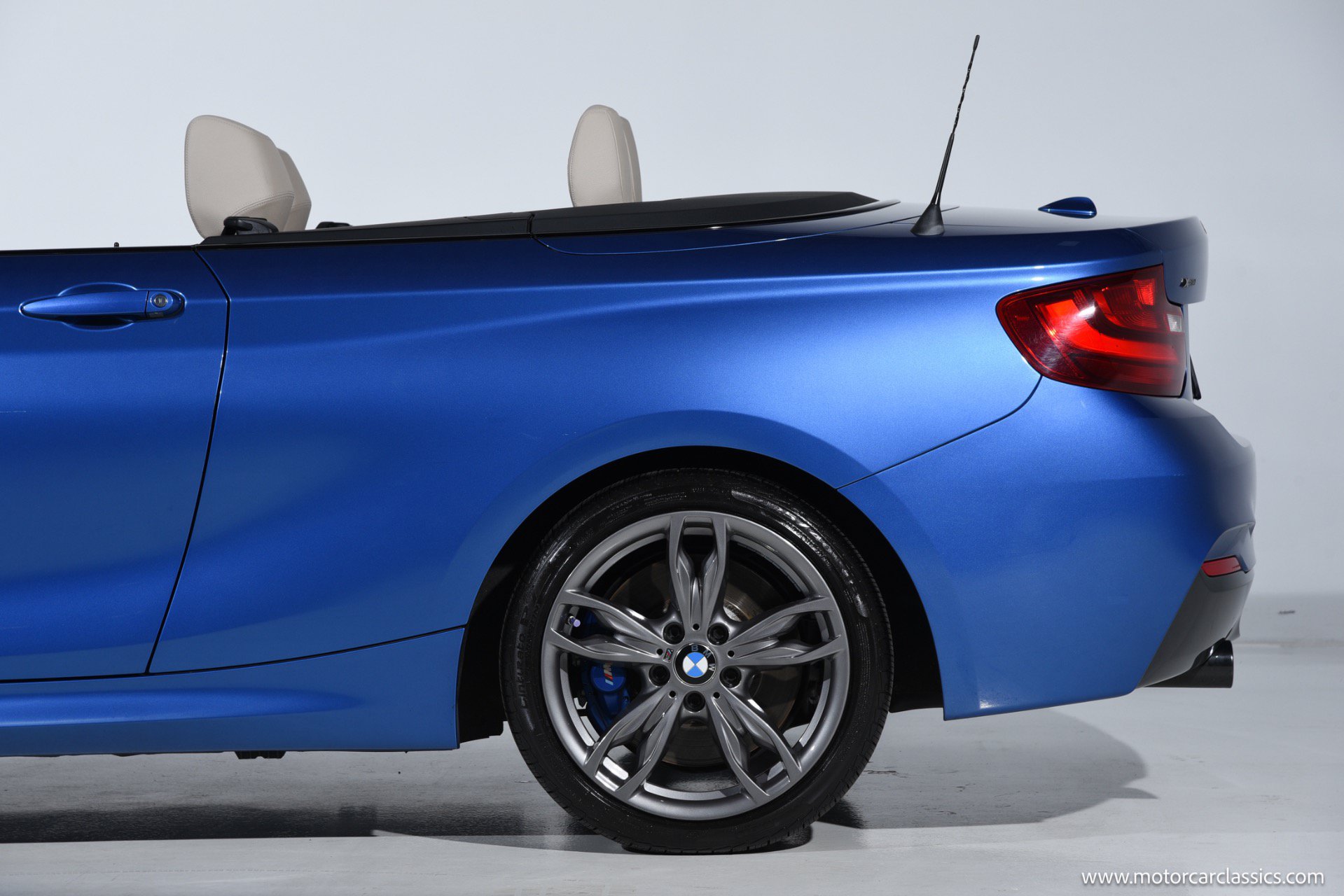 Used 2016 BMW M235i xDrive Convertible AWD/4WD image 18
