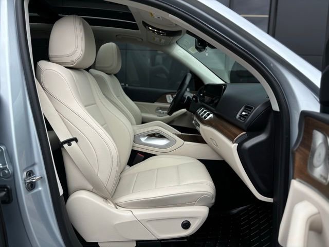 Used 2025 Mercedes-Benz GLE 450 4MATIC image 46