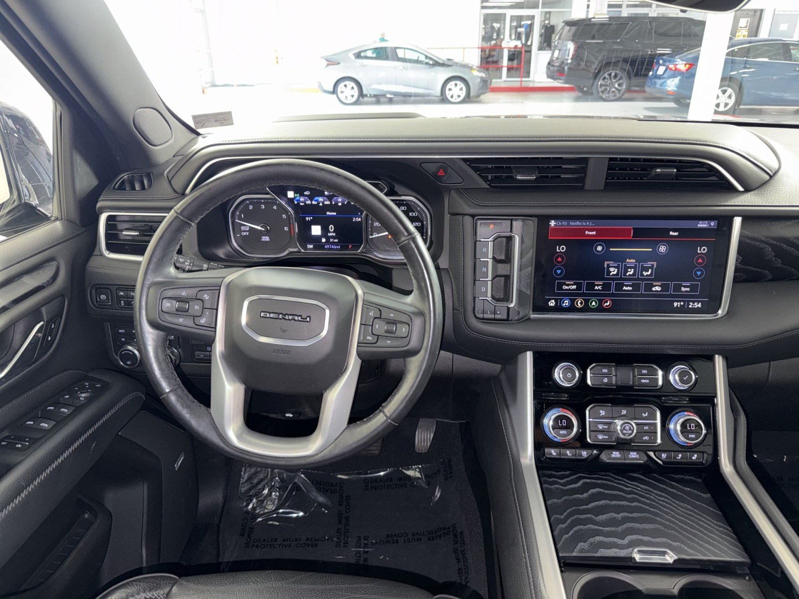 Used 2021 GMC Yukon Denali w/ Denali Ultimate Package AWD/4WD image 16