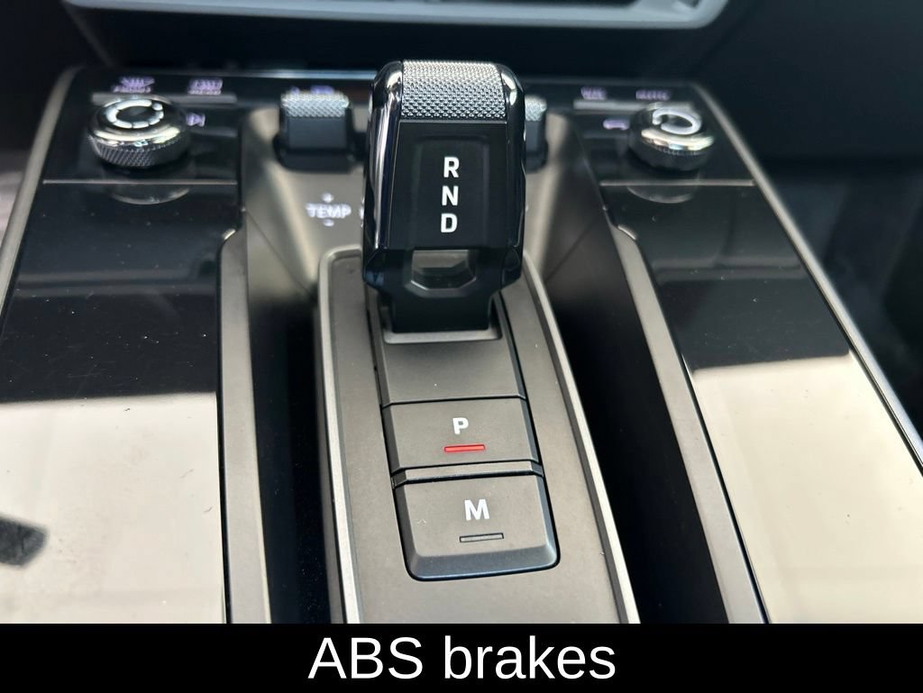 Used 2021 Porsche 911 AWD/4WD image 8