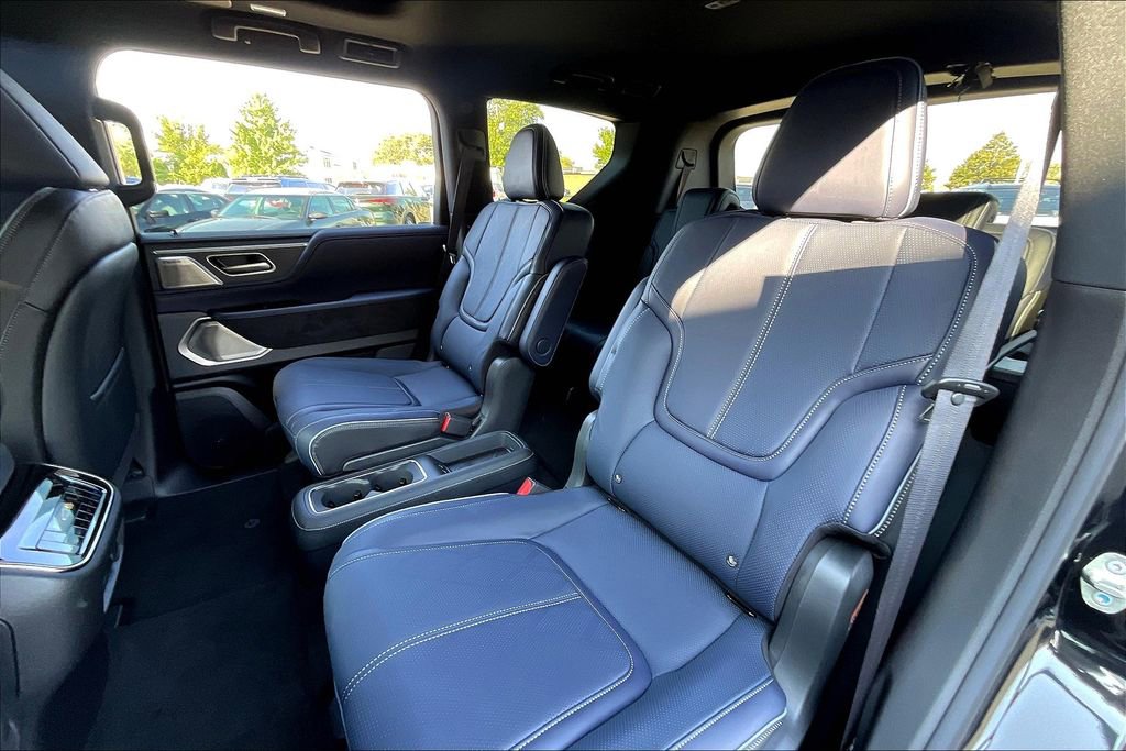 New 2026 INFINITI QX80 4WD w/ Sport Exterior Package image 10