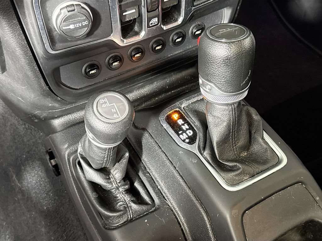 Used 2021 Jeep Gladiator Sport AWD/4WD image 16