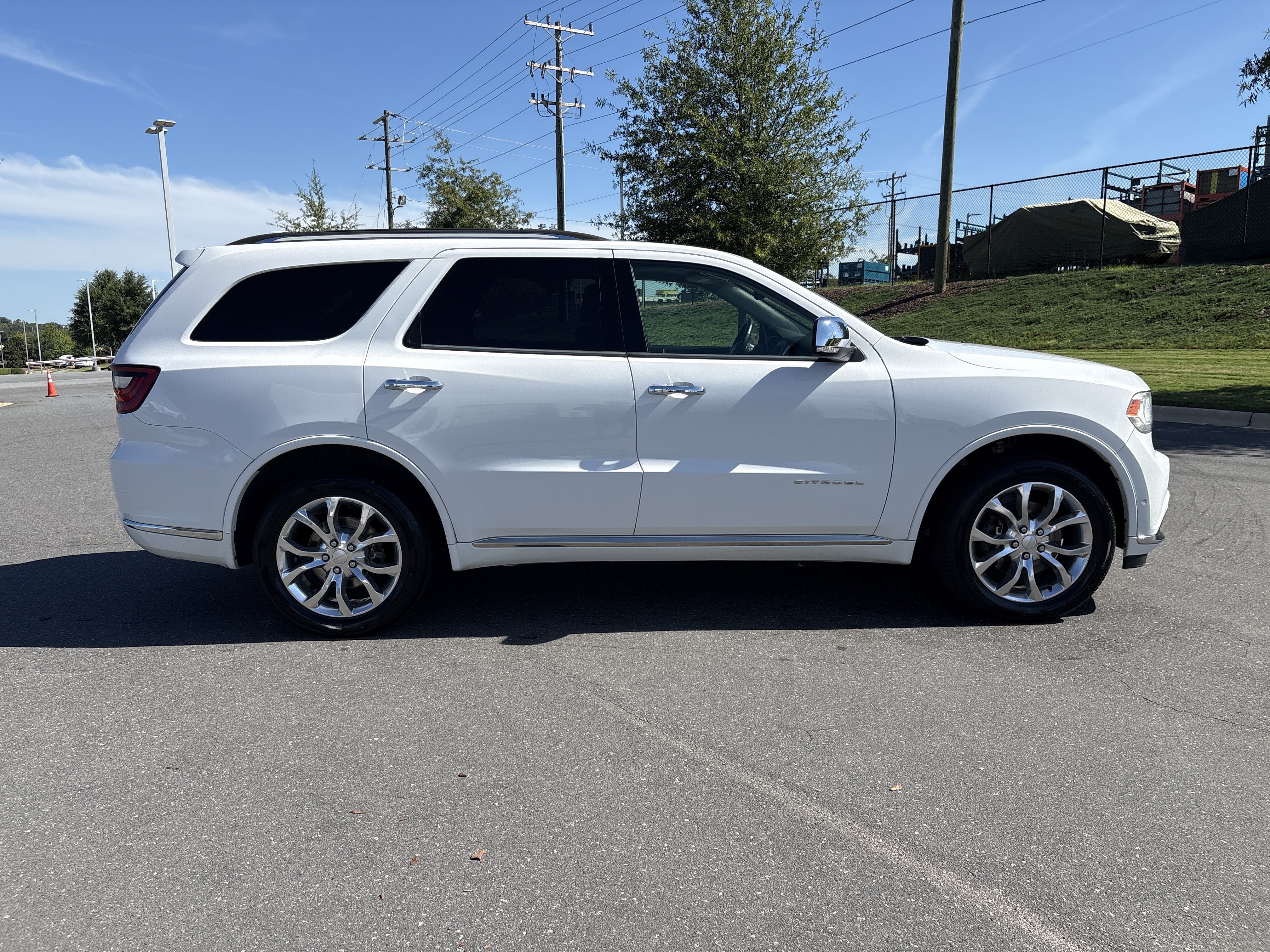 Used 2018 Dodge Durango Citadel w/ Technology Group AWD/4WD image 10