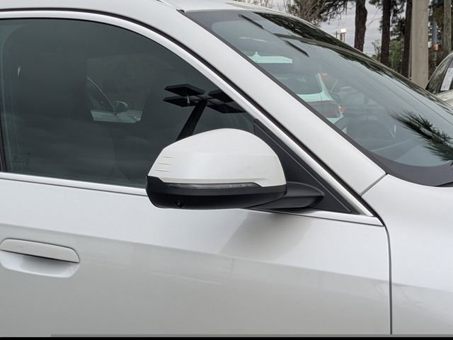 Used 2025 BMW X1 xDrive28i w/ Technology Package image 13