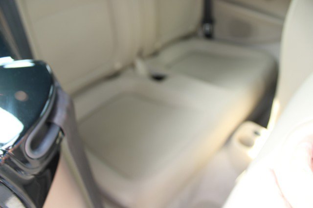 Used 2015 Volkswagen Beetle 1.8T FWD image 21