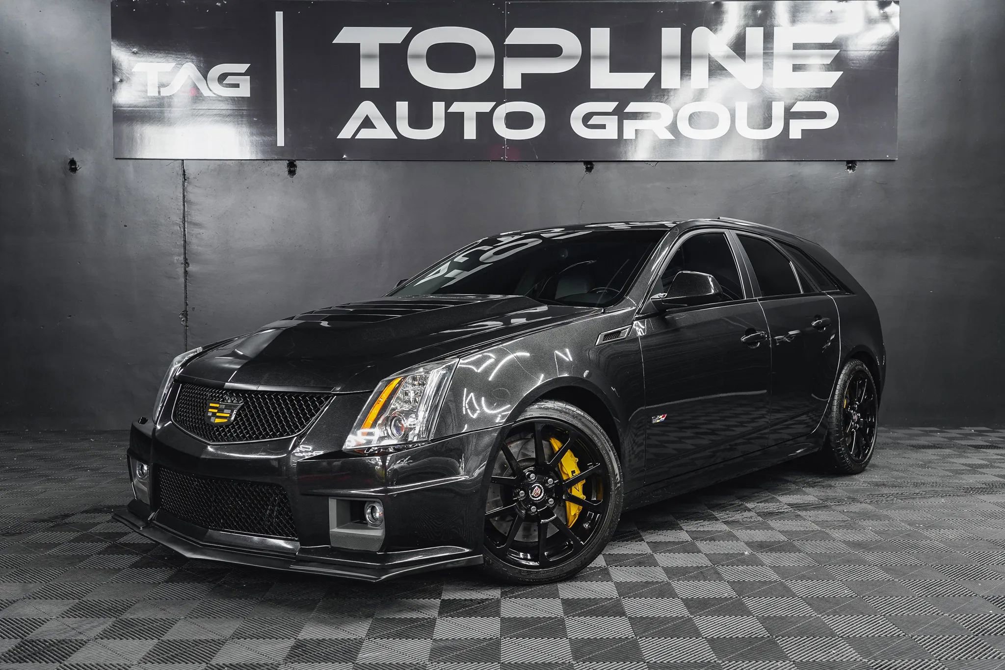 Used 2014 Cadillac CTS V image 2