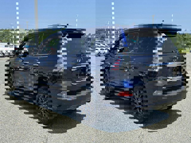 Used 2023 Lexus GX 460 Premium image 3