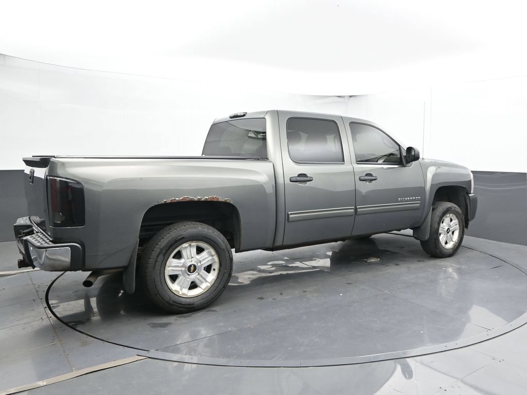 Used 2011 Chevrolet Silverado 1500 LT w/ All-Star Edition AWD/4WD image 3