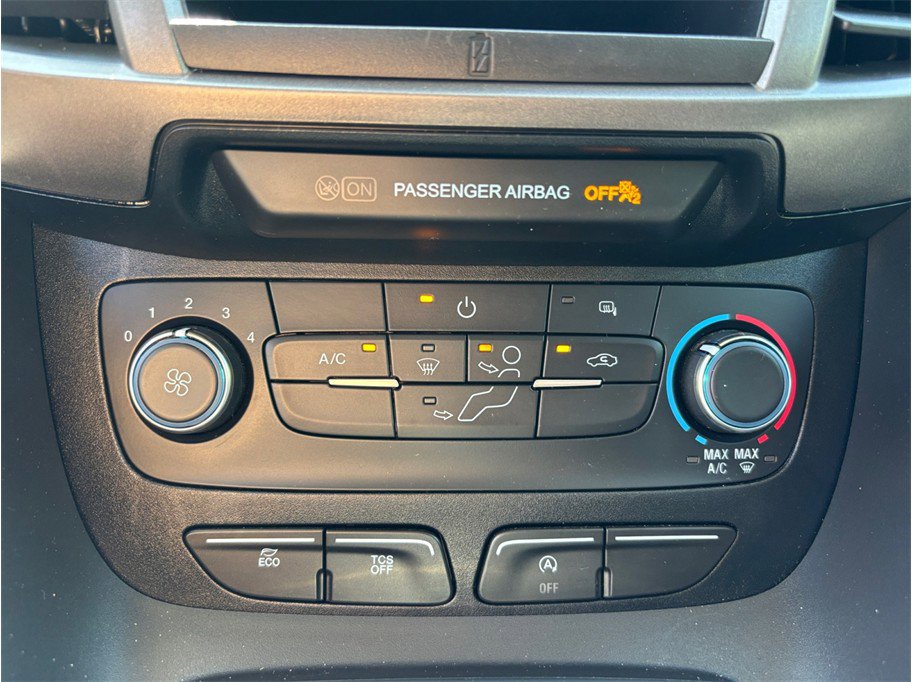 Used 2019 Ford Transit Connect XLT image 24