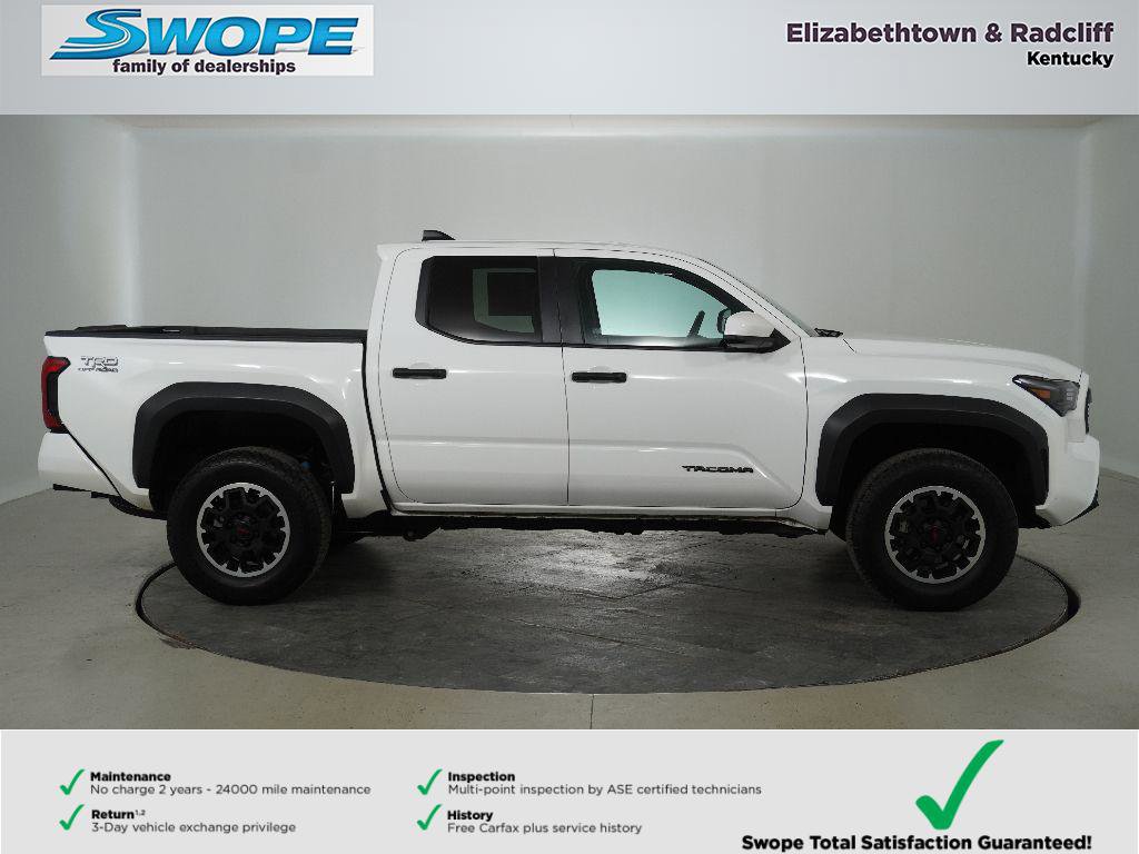 Used 2024 Toyota Tacoma TRD Off-Road image 2