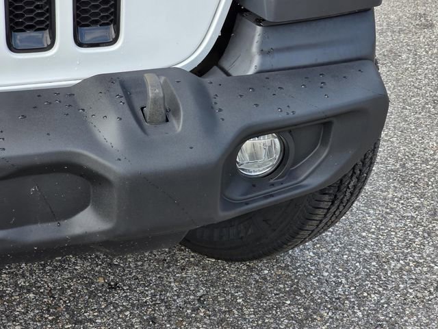 Used 2023 Jeep Wrangler Sport image 28
