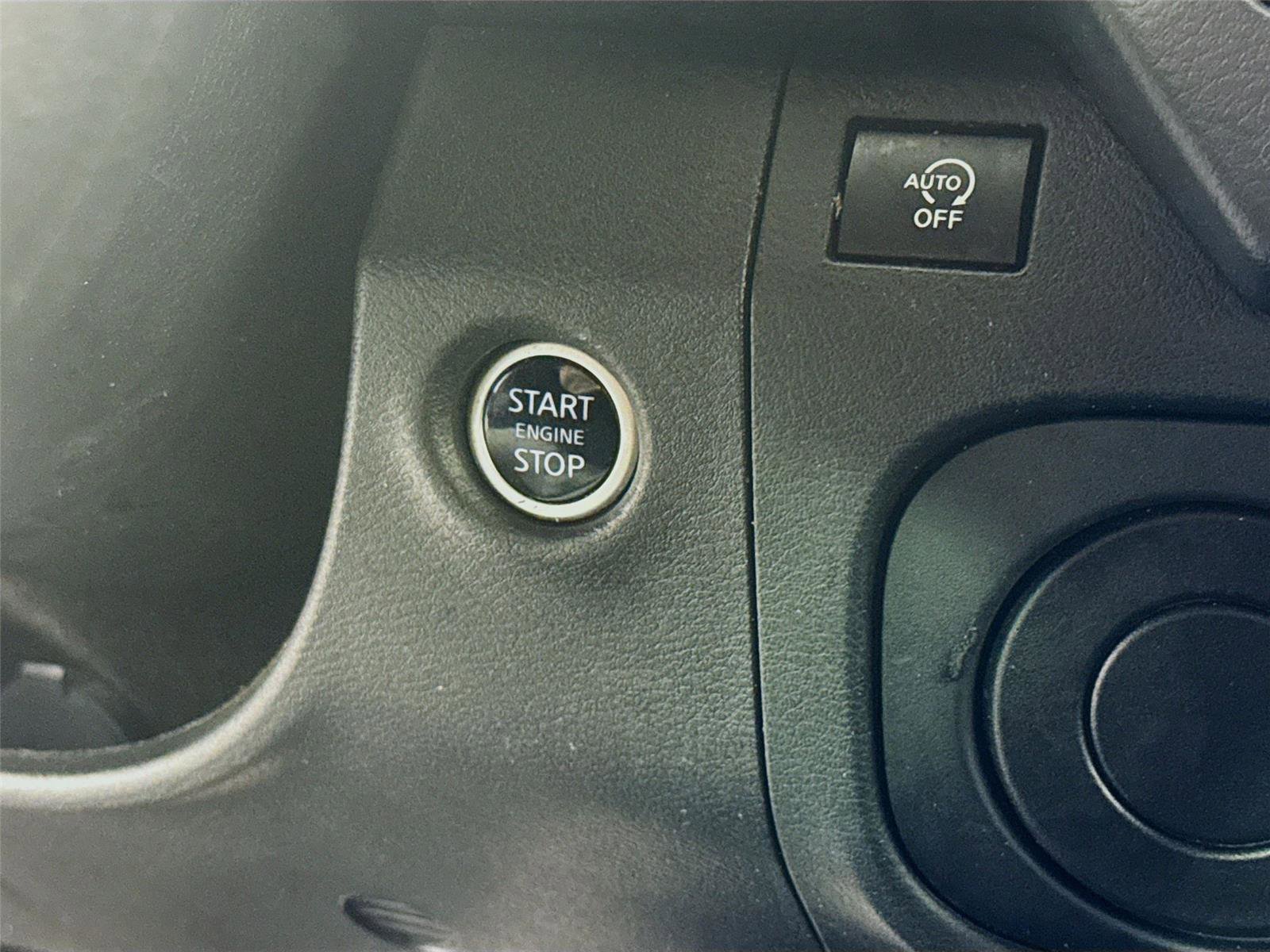 Used 2025 Nissan Frontier S image 11