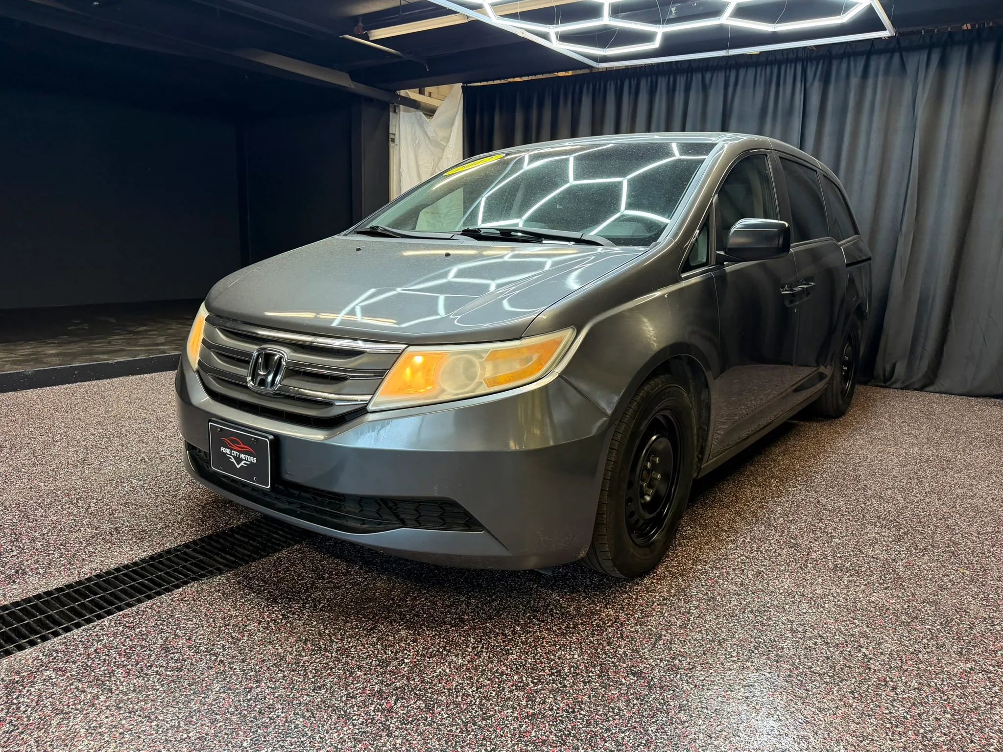 Used 2012 Honda Odyssey LX image 3