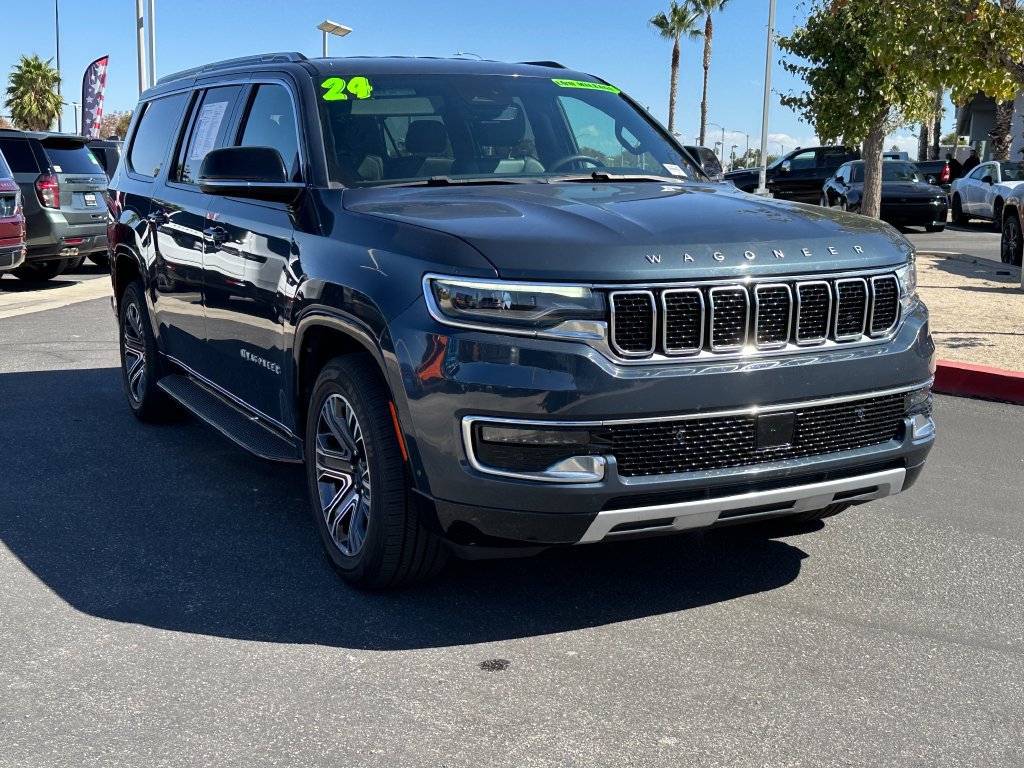 Certified 2024 Jeep Wagoneer L Series II AWD/4WD image 12