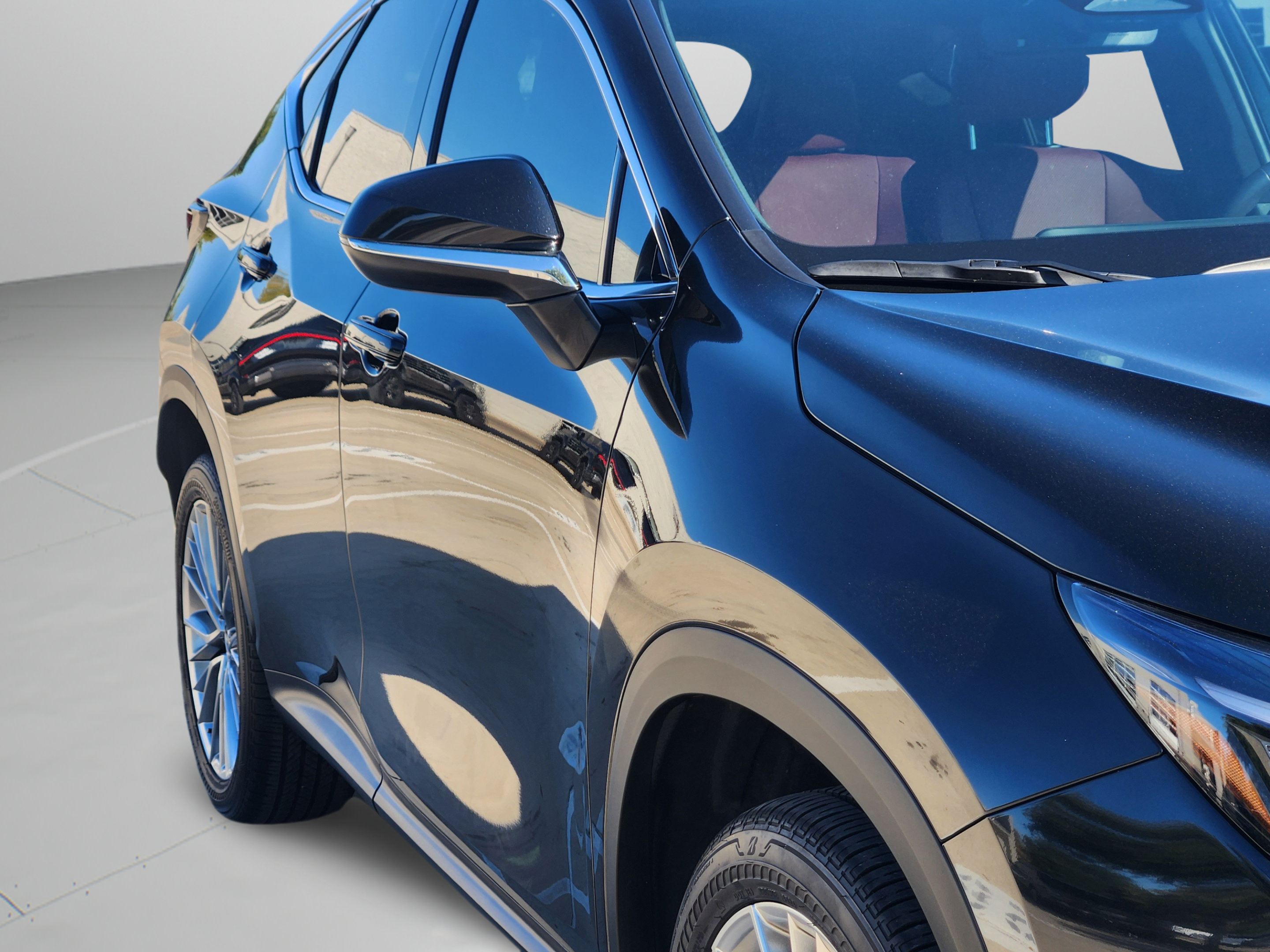 Used 2025 Lexus NX 450h+ AWD w/ Accessory Package (2T) image 39