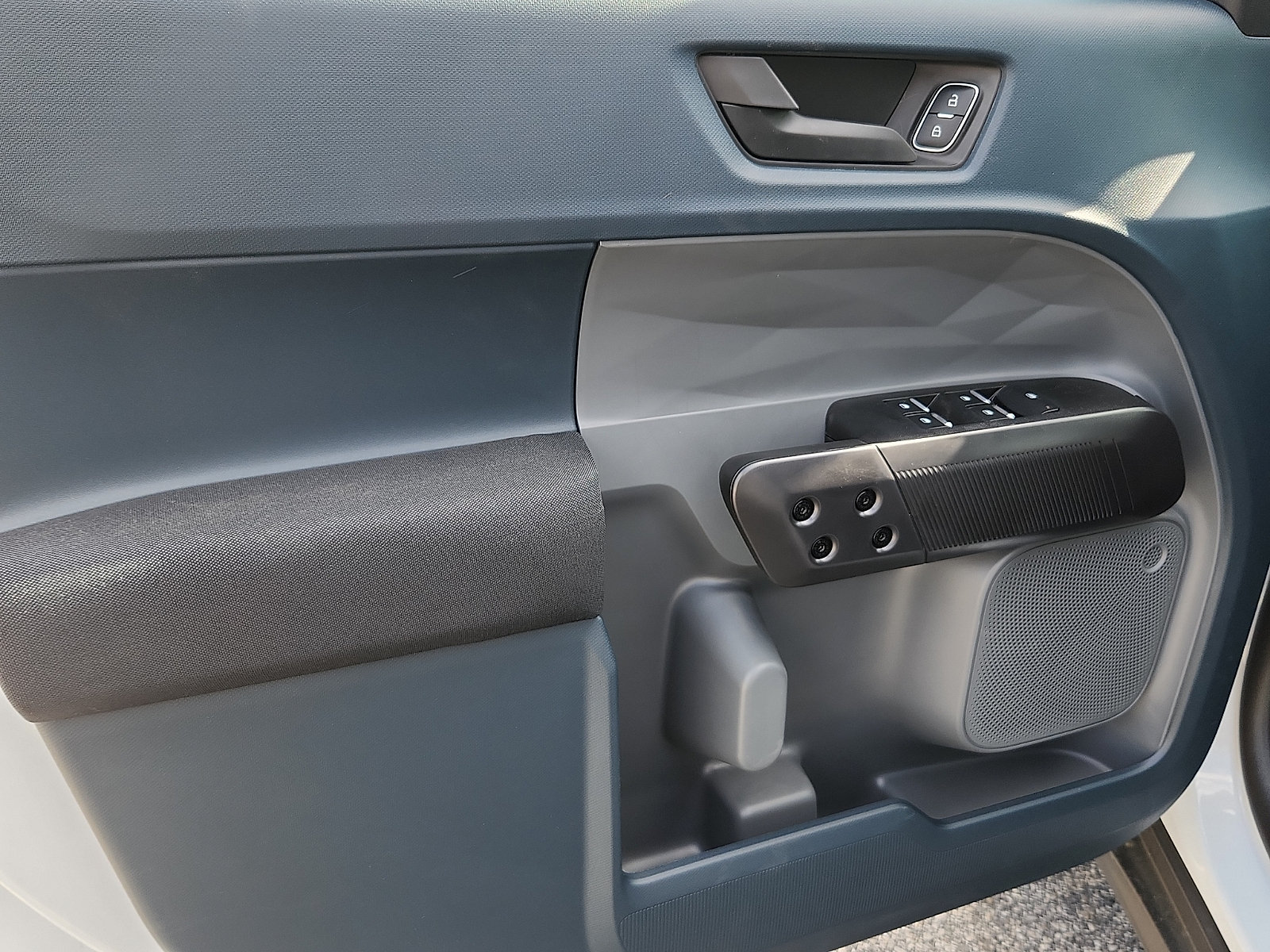 New 2026 Ford Maverick XL AWD/4WD image 8