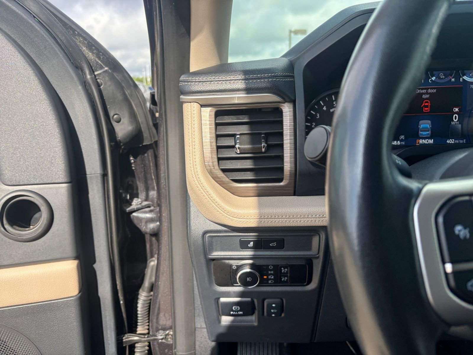 Used 2024 Ford Expedition Limited AWD/4WD image 37