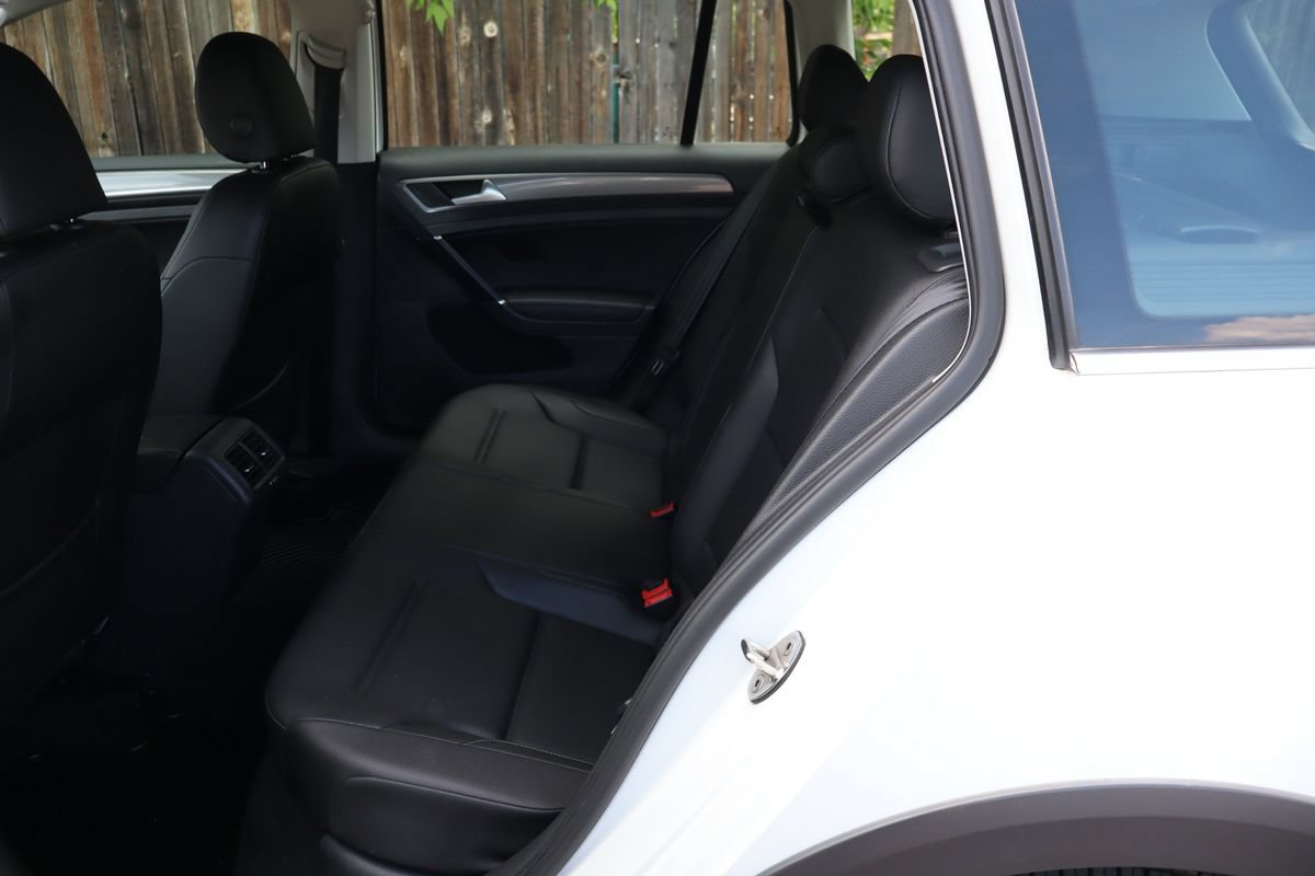 Used 2018 Volkswagen Golf Alltrack S AWD/4WD image 20