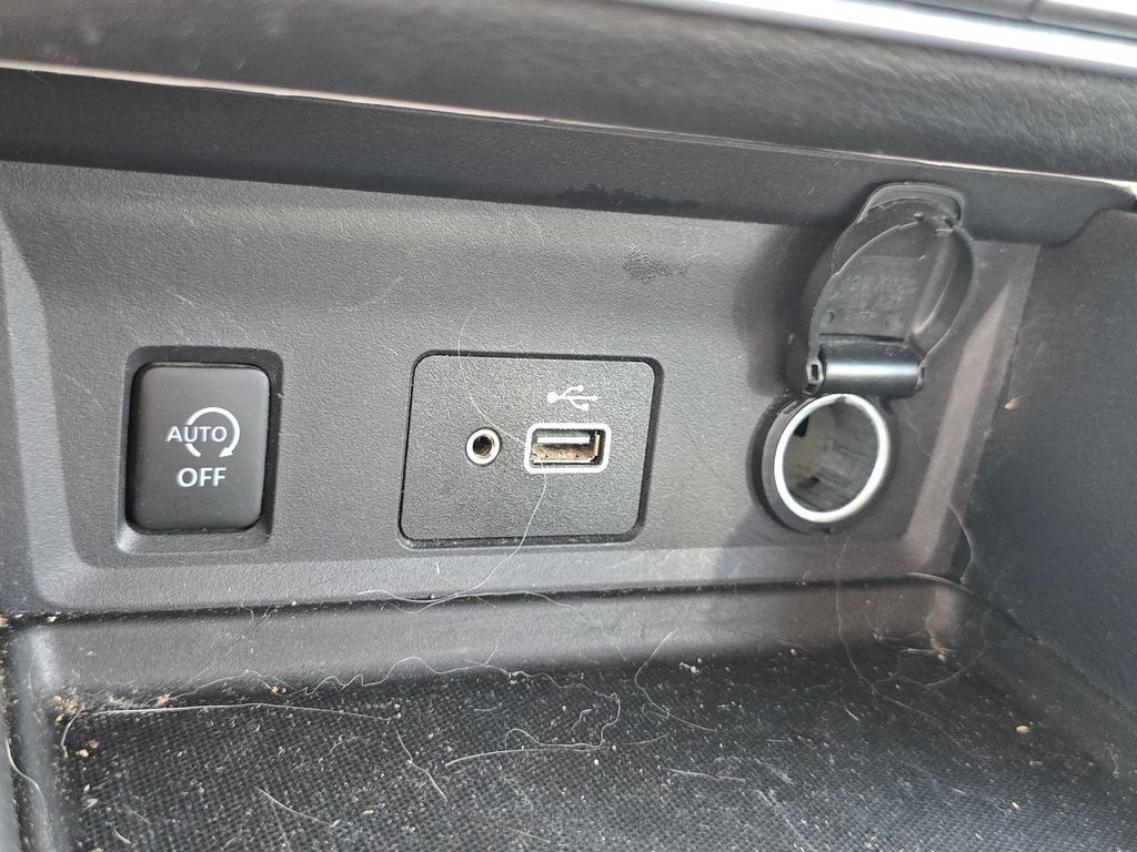 Used 2025 Nissan Sentra S FWD image 21