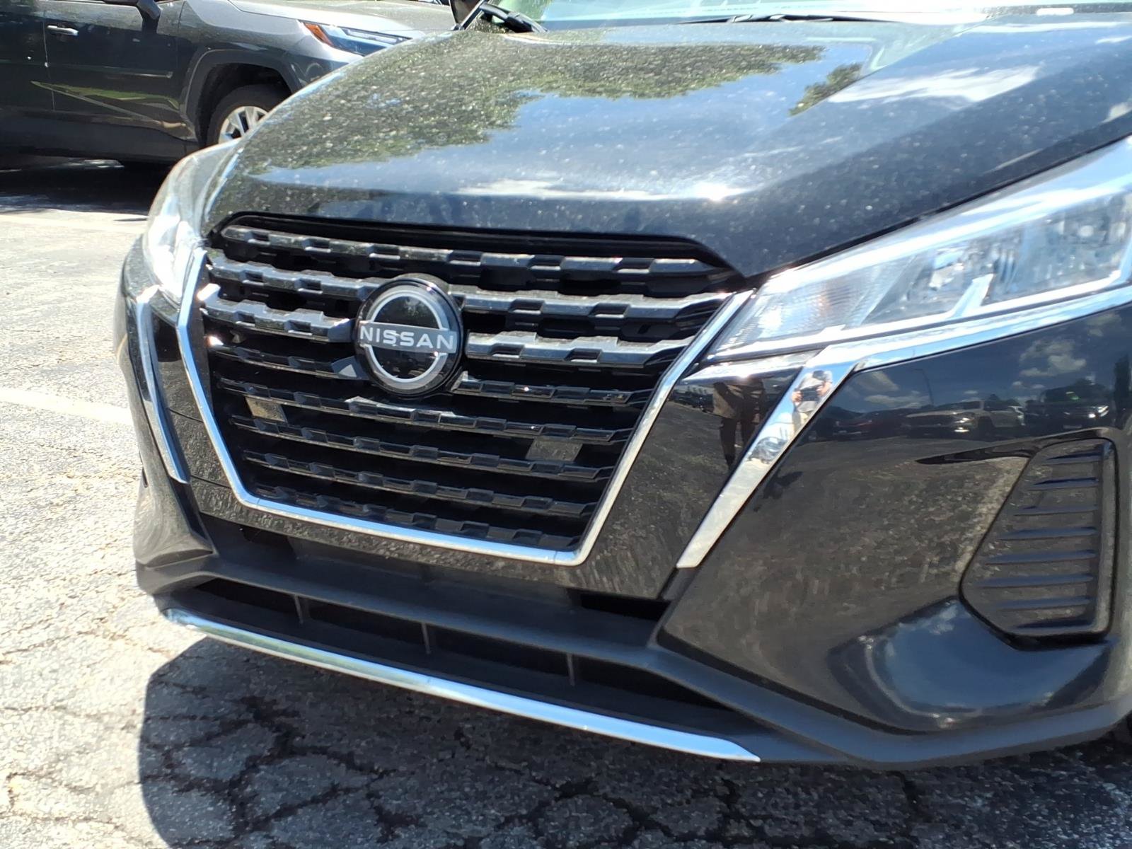 Used 2024 Nissan Kicks S FWD image 34