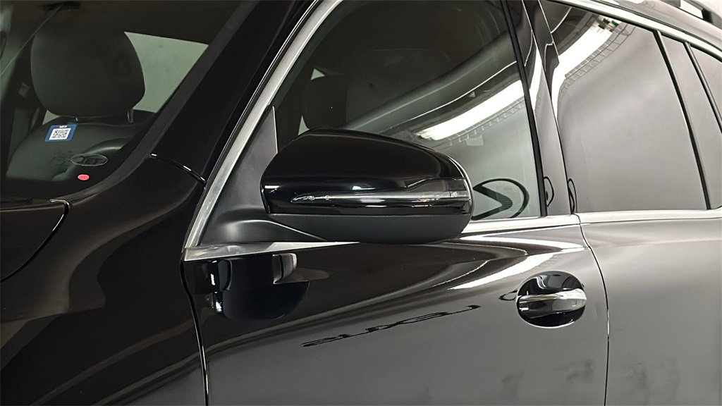 Used 2021 Mercedes-Benz GLB 250 4MATIC image 5