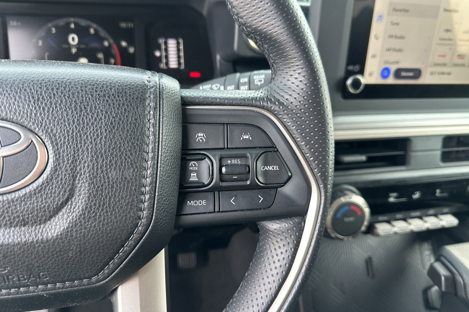 Used 2025 Toyota 4Runner SR5 image 18