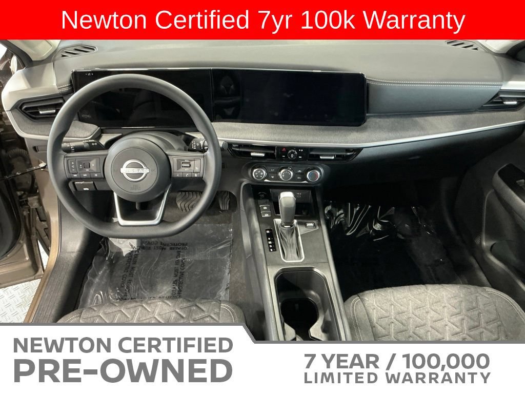 Used 2025 Nissan Kicks SV FWD image 10