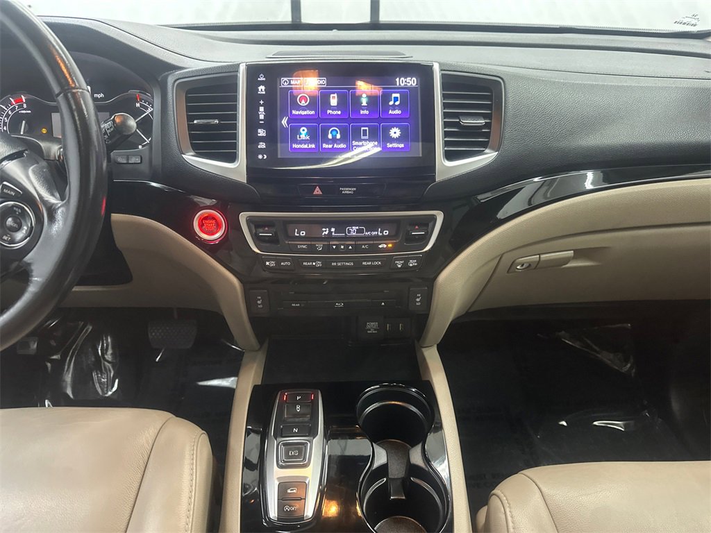 Used 2018 Honda Pilot Touring image 33