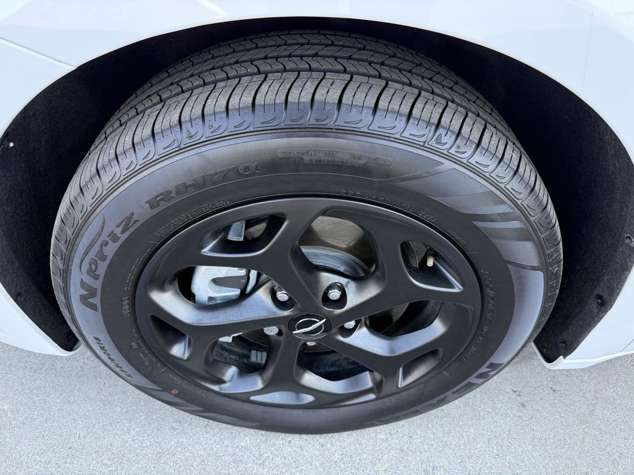 Used 2023 Chrysler Pacifica Limited w/ S Appearance Package FWD image 56