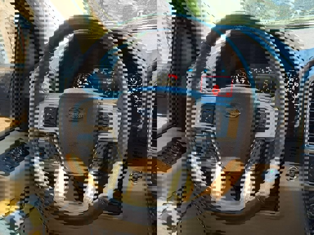 Used 2020 Ford F150 Lariat w/ Equipment Group 502A Luxury image 31