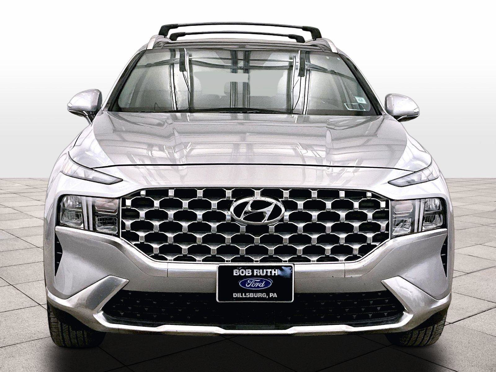 Used 2022 Hyundai Santa Fe SEL w/ Convenience + Premium Package FWD image 3