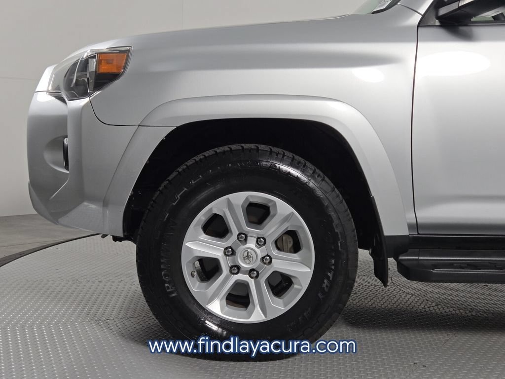 Used 2021 Toyota 4Runner SR5 AWD/4WD image 11
