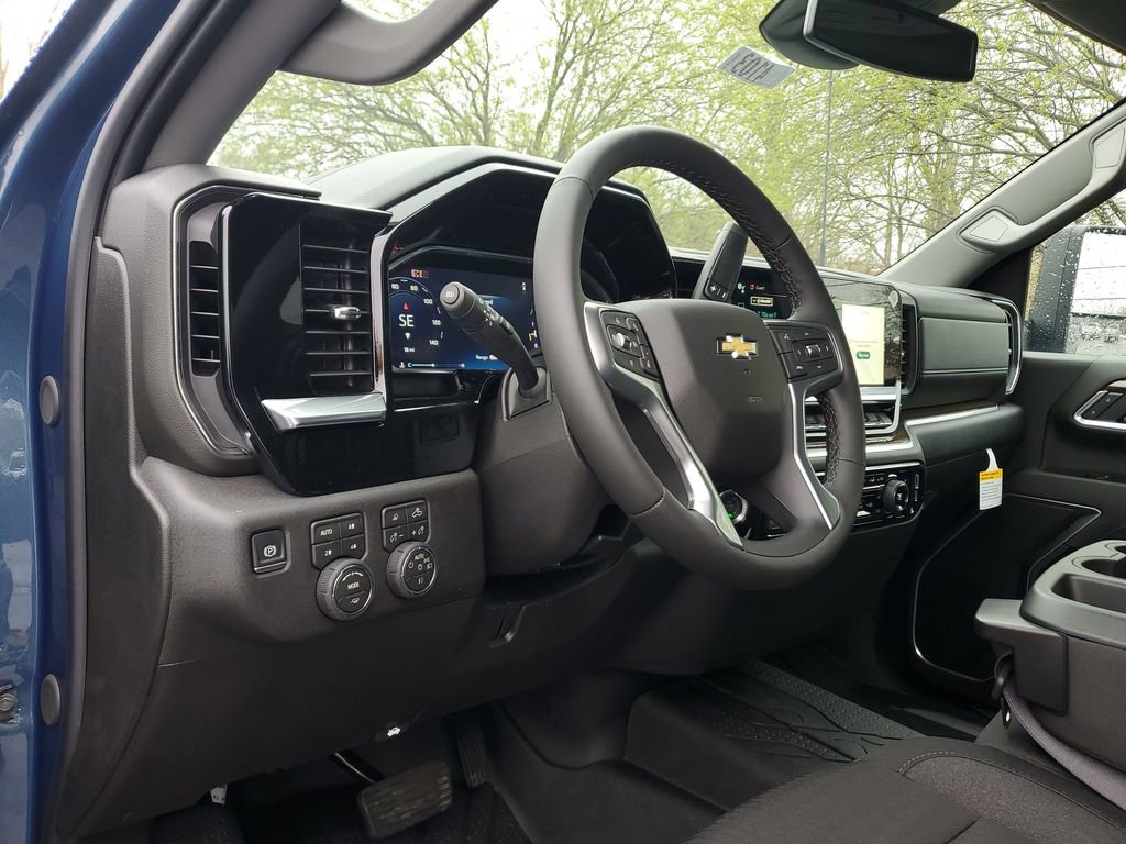 New 2026 Chevrolet Silverado 2500 LT w/ All Star Edition AWD/4WD image 16