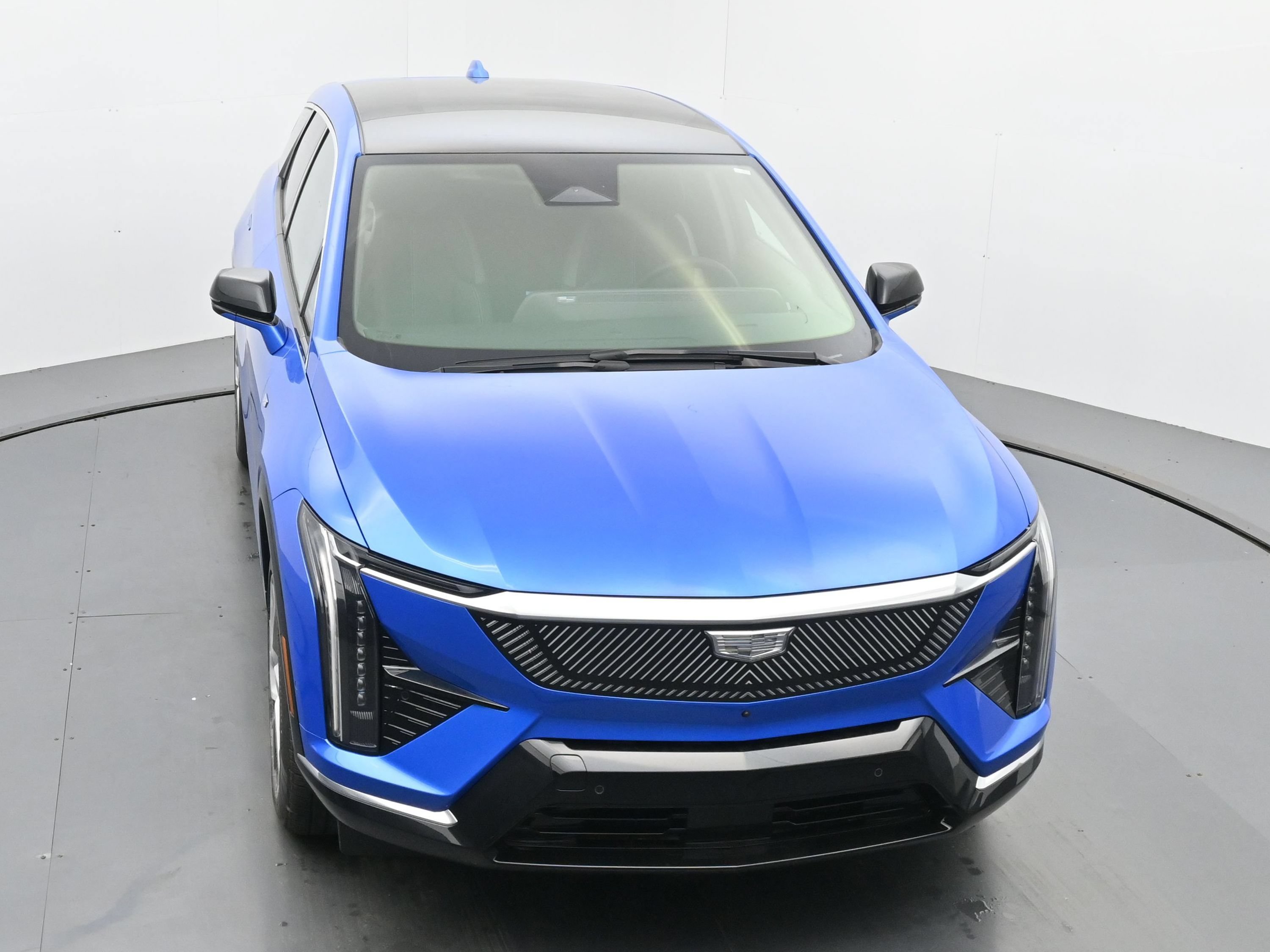 New 2026 Cadillac Optiq Luxury 1 w/ LPO, Floor Liner Package AWD/4WD image 29
