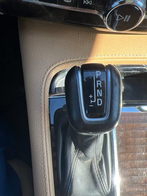 Used 2016 Volvo XC90 T6 Momentum w/ Momentum Plus Package AWD/4WD image 15